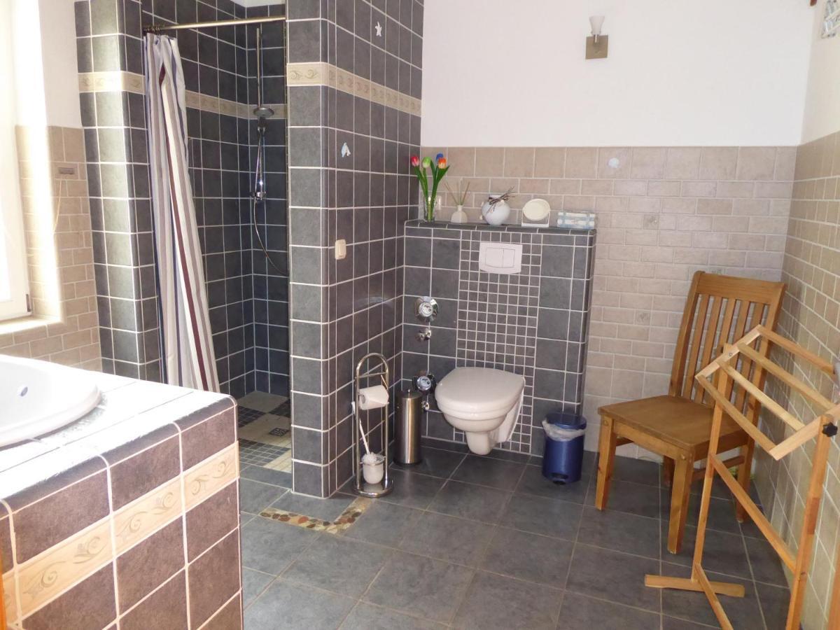 Ferienwohnung Ostseewald Росток Екстериор снимка